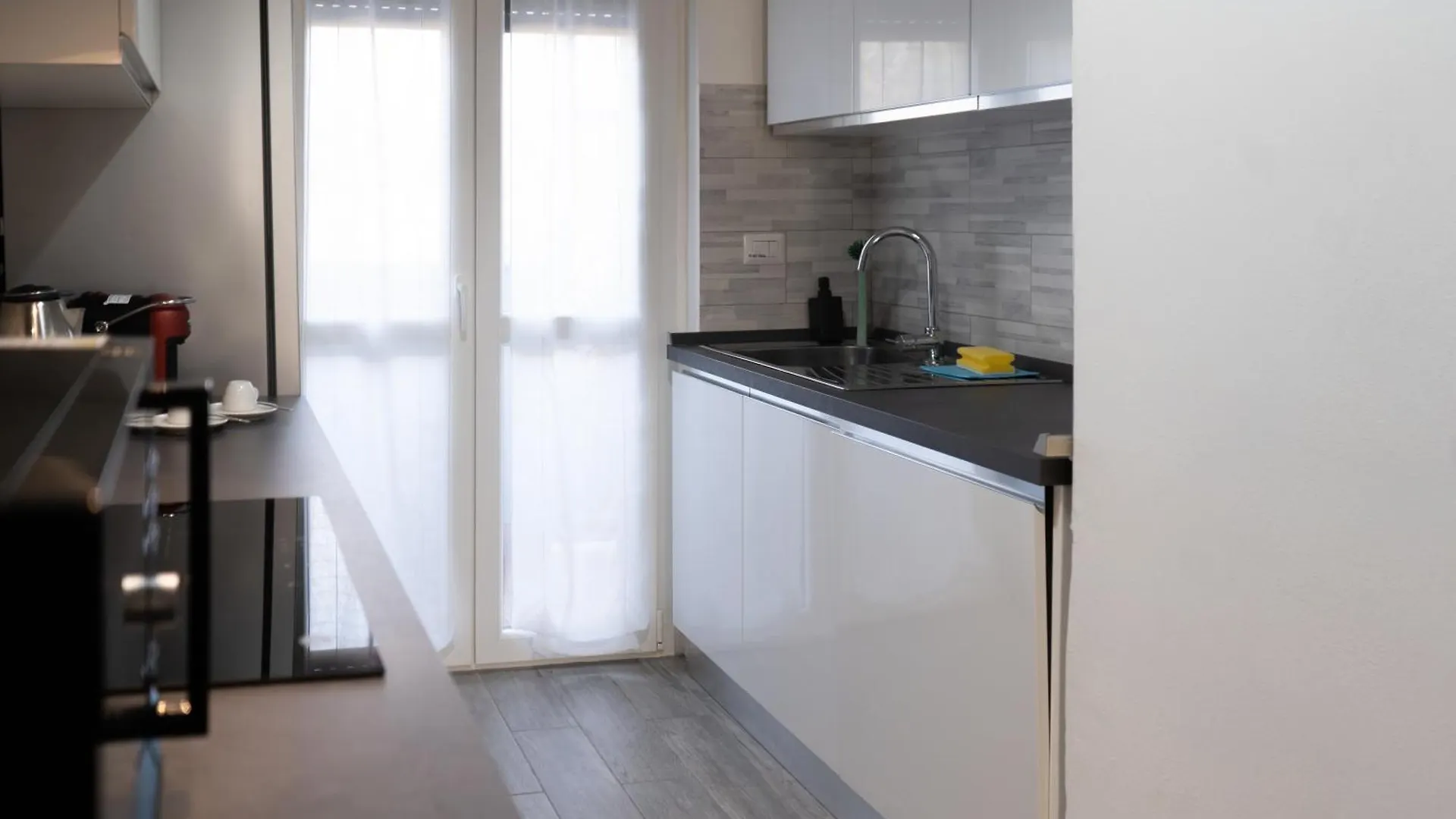 Appartamento 10Min Rhofiera & Sansiro - 5Min Metro - Ac - Freeparking Milano