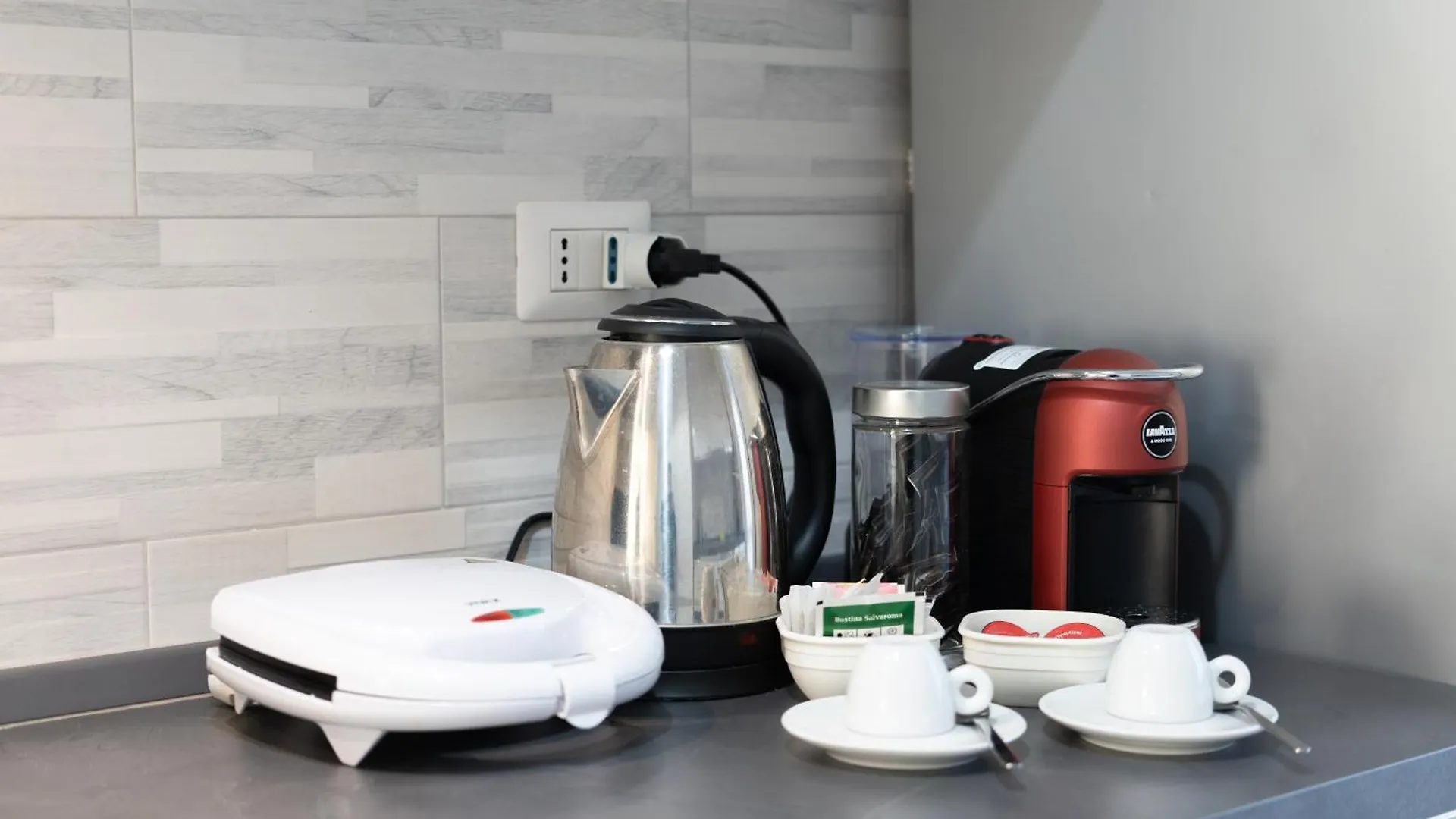 Appartamento 10Min Rhofiera & Sansiro - 5Min Metro - Ac - Freeparking Milano Italia