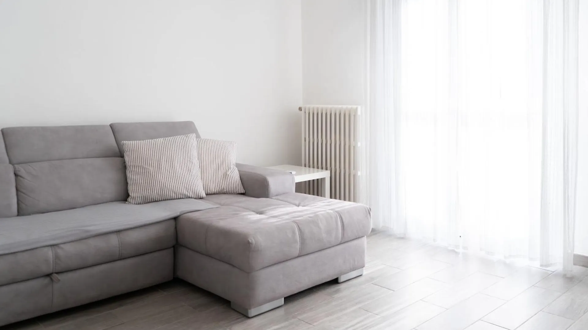 Appartamento 10Min Rhofiera & Sansiro - 5Min Metro - Ac - Freeparking Milano